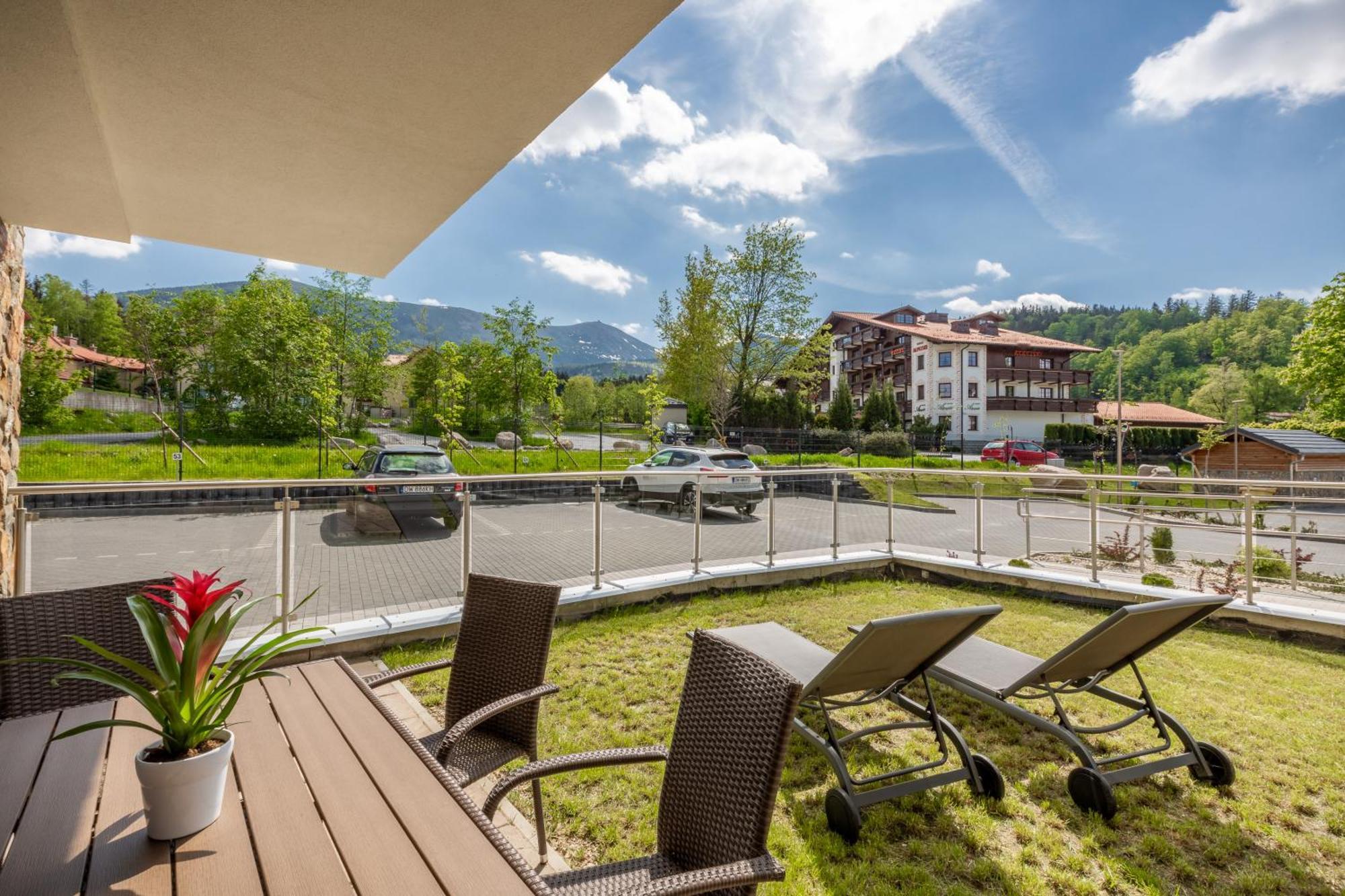 Apartamenty Bluesky - Ogrodnicza 7 I 9 - Z Widokiem Na Gory, W Zielonej Okolicy, Blisko Centrum I Atrakcji Karpacza Стая снимка